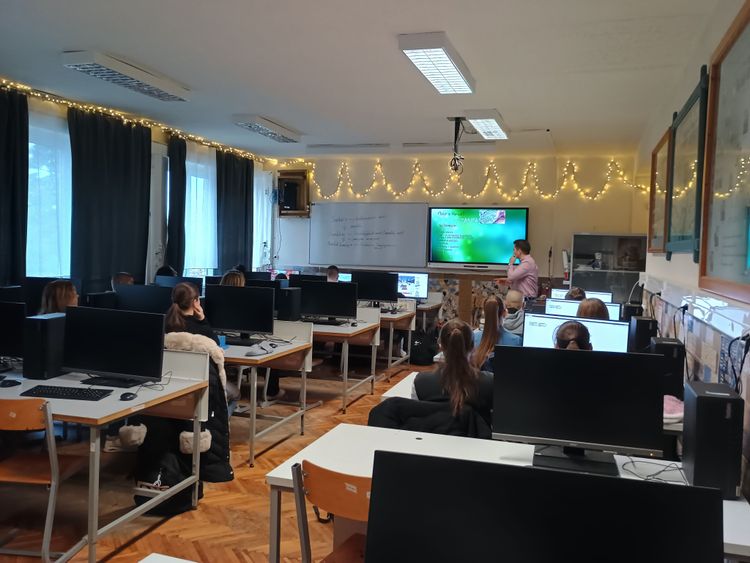 NYÍLT ROBOTIKA SZAKKÖR