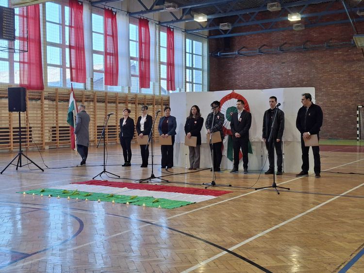 „Ó nagy nap, szép nap, légy örökre áldott”